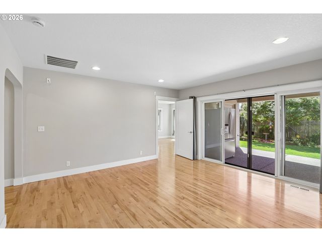8407 MT OLYMPUS Ave, Vancouver, WA 98664