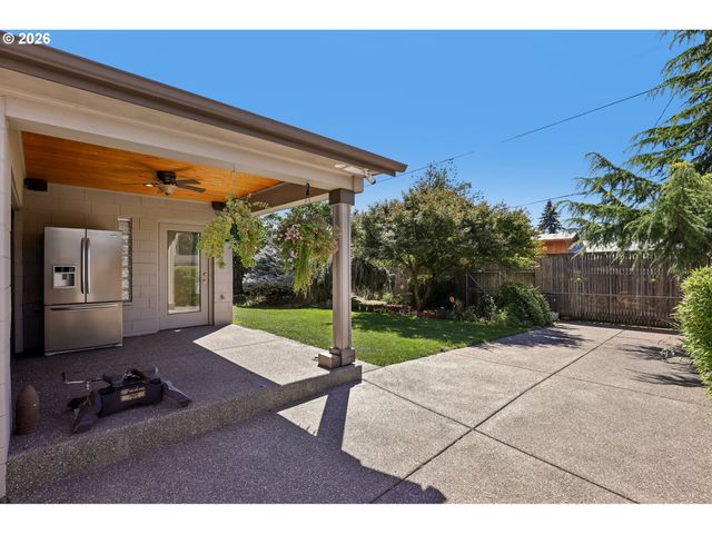 8407 MT OLYMPUS Ave, Vancouver, WA 98664