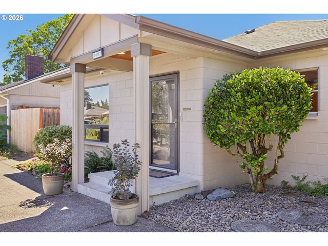 8407 MT OLYMPUS Ave, Vancouver, WA 98664