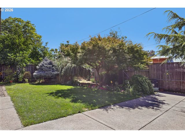 8407 MT OLYMPUS Ave, Vancouver, WA 98664