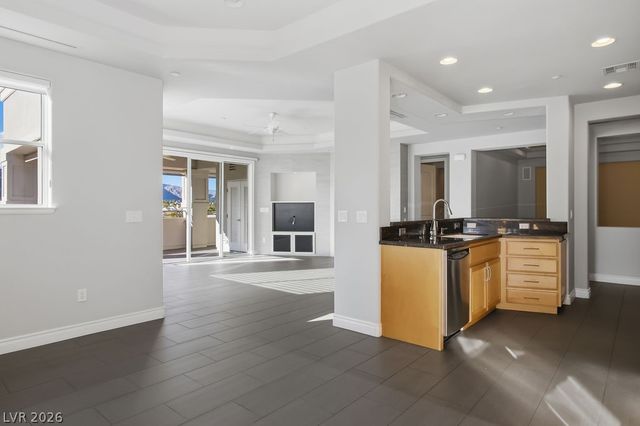 9224 Tesoras Drive 301, Las Vegas, NV 89144