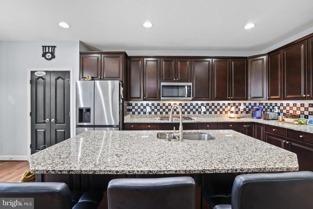 13426 EAGLES REST DR, Leesburg, VA 20176
