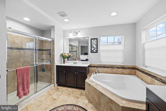 13426 EAGLES REST DR, Leesburg, VA 20176