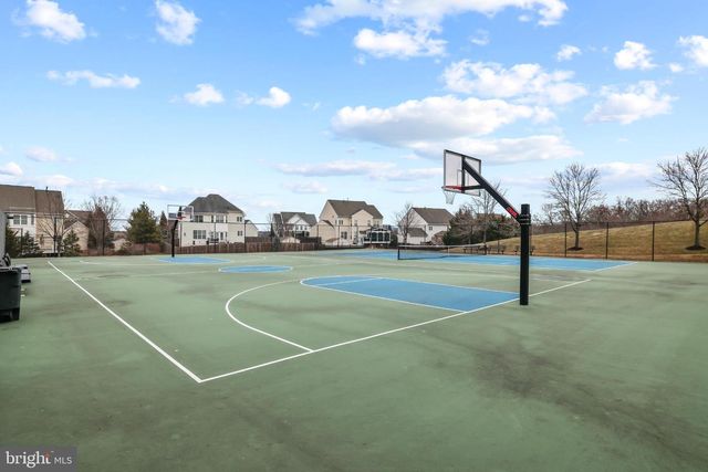 13426 EAGLES REST DR, Leesburg, VA 20176