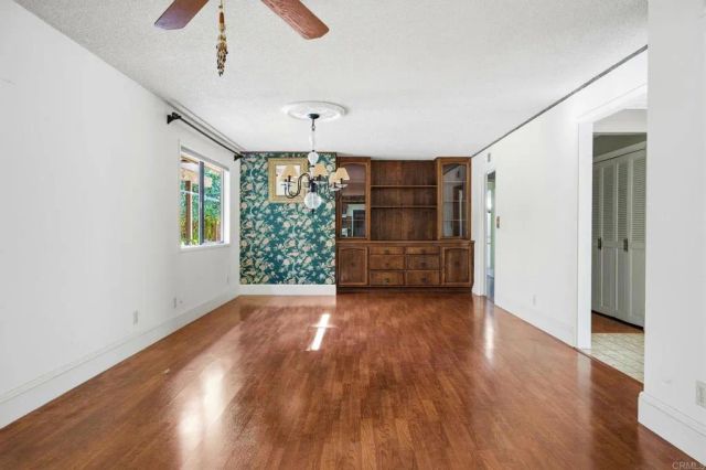 2807 S Grade Road, Alpine, CA 91901