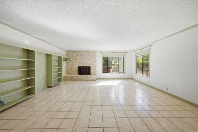 2807 S Grade Road, Alpine, CA 91901