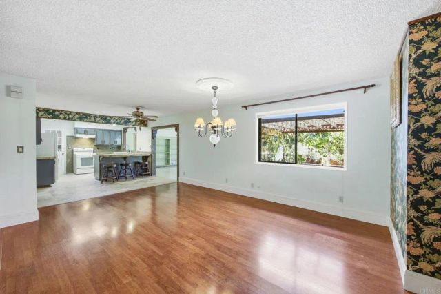 2807 S Grade Road, Alpine, CA 91901