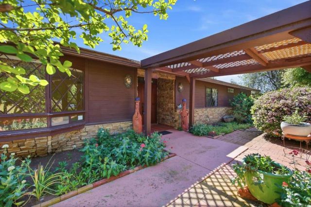 2807 S Grade Road, Alpine, CA 91901