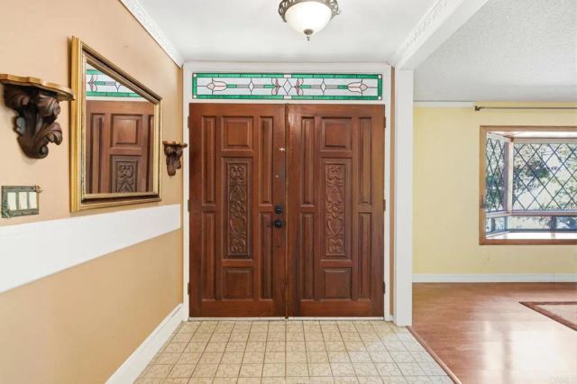 2807 S Grade Road, Alpine, CA 91901