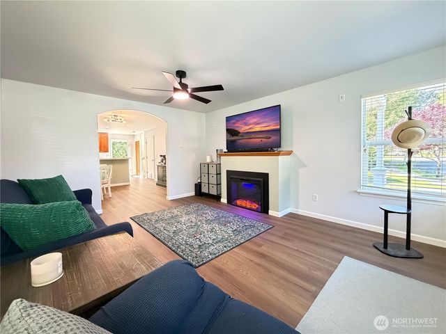 2411 105th Drive SE, Lake Stevens, WA 98258