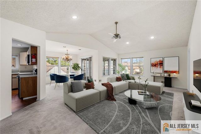 11 Rothwell Drive 11D, Monroe, NJ 08831