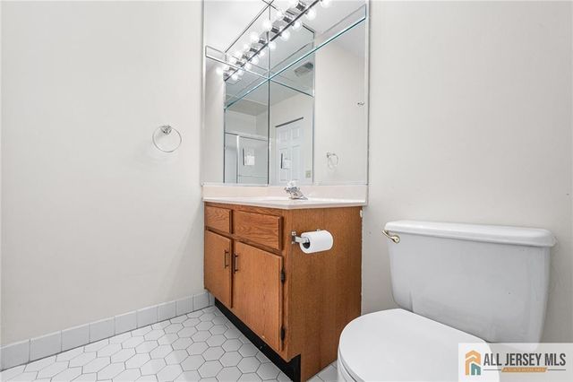 11 Rothwell Drive 11D, Monroe, NJ 08831