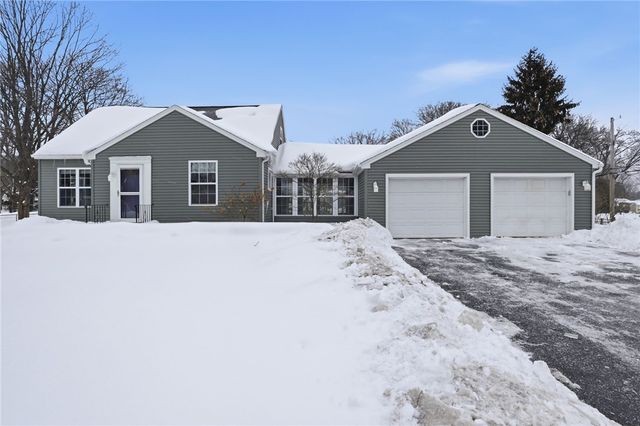 250 Norwood Circle, Webster, NY 14580