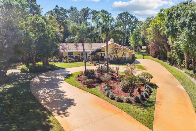 1918 SW Crane Creek Avenue, Palm City, FL 34990