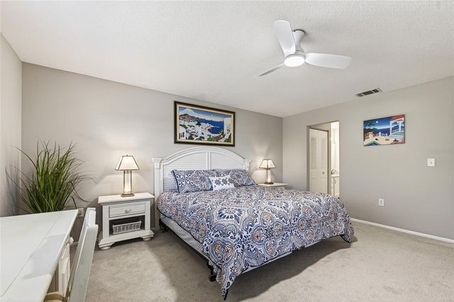 360 THREE LAKES LANE J, Venice, FL 34285