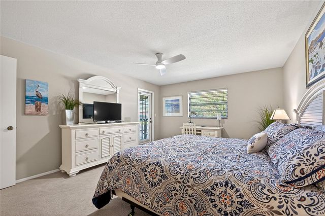 360 THREE LAKES LANE J, Venice, FL 34285