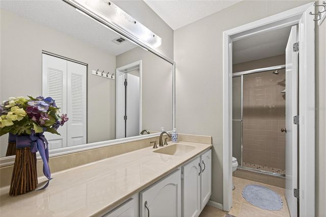360 THREE LAKES LANE J, Venice, FL 34285