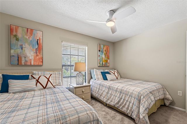360 THREE LAKES LANE J, Venice, FL 34285