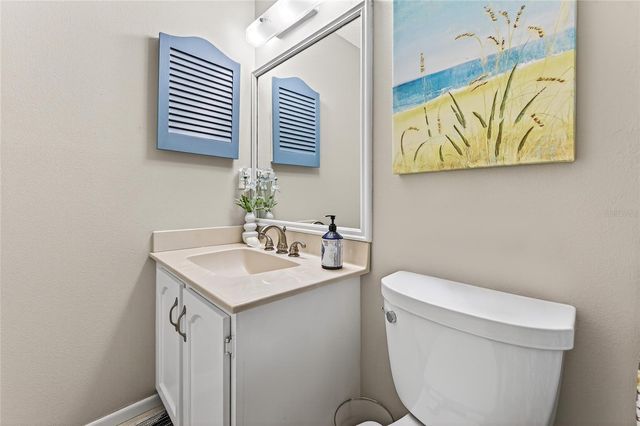 360 THREE LAKES LANE J, Venice, FL 34285