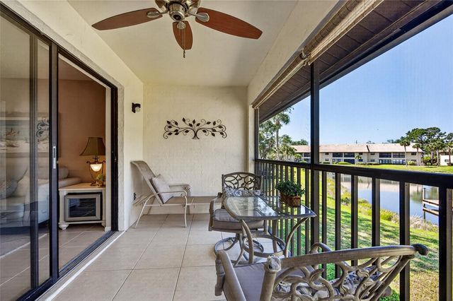 360 THREE LAKES LANE J, Venice, FL 34285