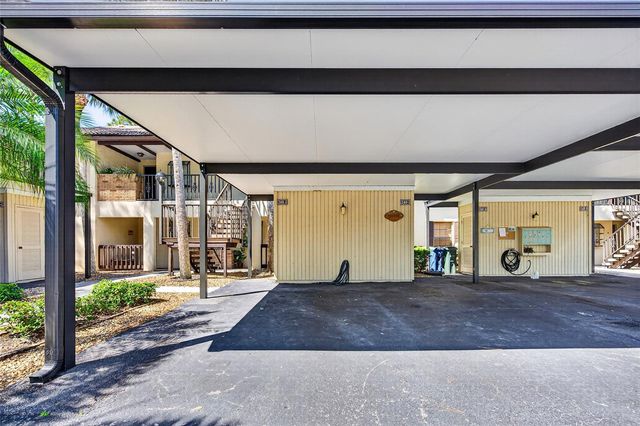 360 THREE LAKES LANE J, Venice, FL 34285