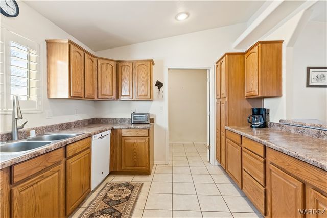 3710 N Horse Mesa Road, Golden Valley, AZ 86413