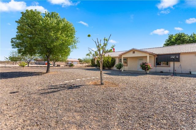 3710 N Horse Mesa Road, Golden Valley, AZ 86413