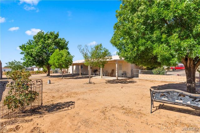 3710 N Horse Mesa Road, Golden Valley, AZ 86413