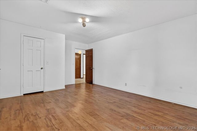 809 Whippoorwill Court, Bartlesville, OK 74006