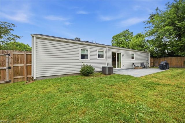 3136 Woodbaugh DR, Chesapeake, VA 23321