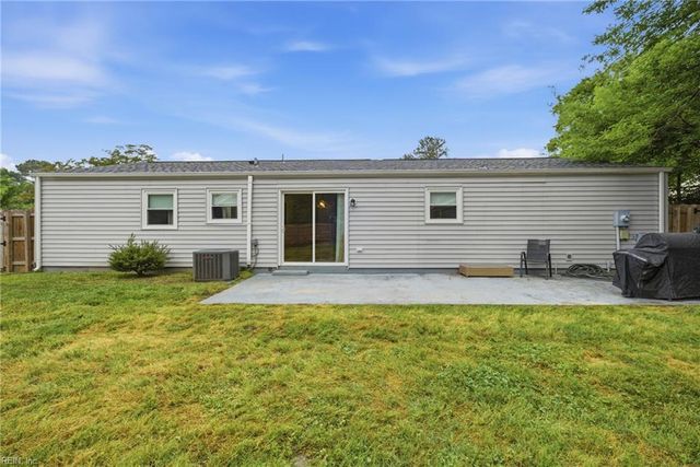 3136 Woodbaugh DR, Chesapeake, VA 23321