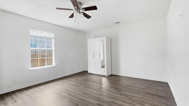 1124 Greenbriar LOOP, Round Rock, TX 78664