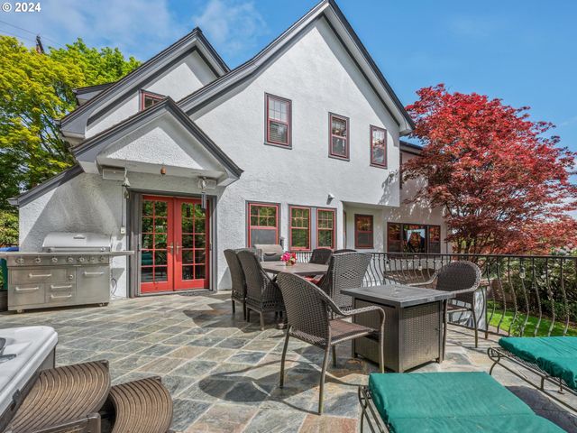 758 Nw POWHATAN Ter, Portland, OR 97210