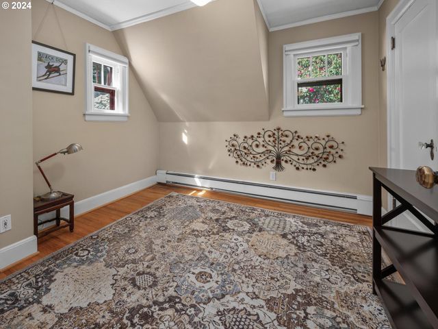 758 Nw POWHATAN Ter, Portland, OR 97210