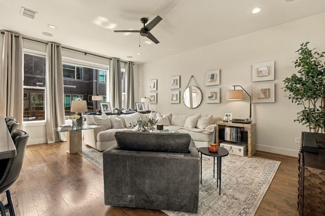 2472 Thatcher Drive, Dallas, TX 75206