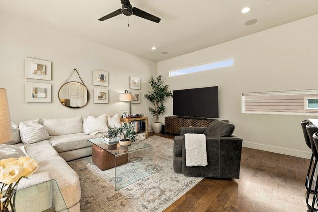 2472 Thatcher Drive, Dallas, TX 75206
