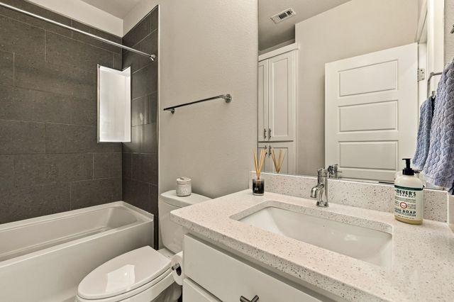 2472 Thatcher Drive, Dallas, TX 75206