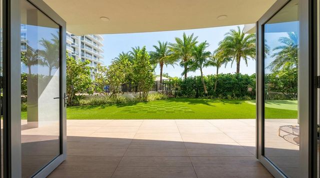 220 Lake Shore Drive 2009, Lake Park, FL 33403