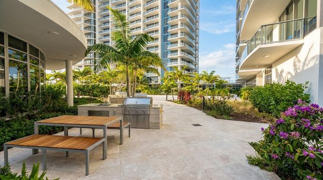 220 Lake Shore Drive 2009, Lake Park, FL 33403