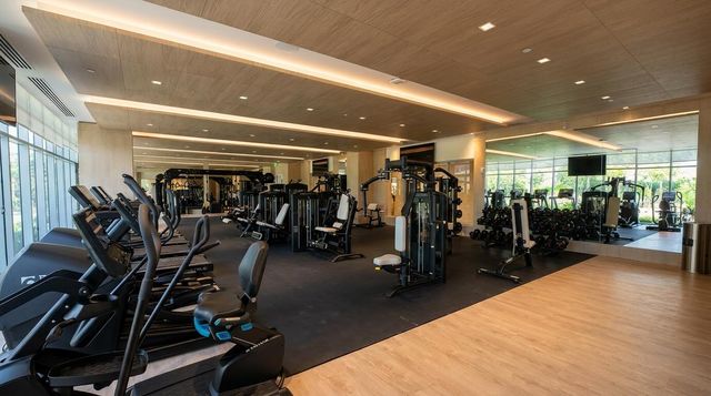 220 Lake Shore Drive 2009, Lake Park, FL 33403