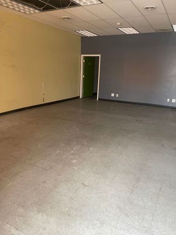 3300 N PULASKI Road, Chicago, IL 60641