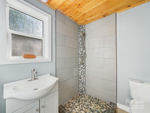 23 Katies Road 145.95 acres, Marshall, NC 28753