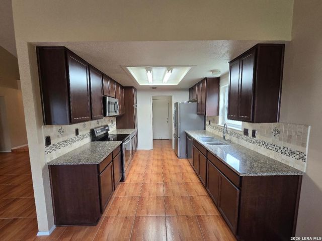 9006 TIMBER PARK ST, San Antonio, TX 78250