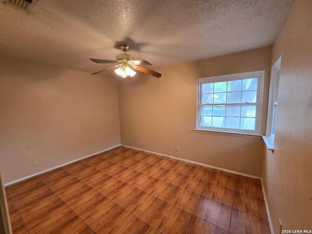 9006 TIMBER PARK ST, San Antonio, TX 78250