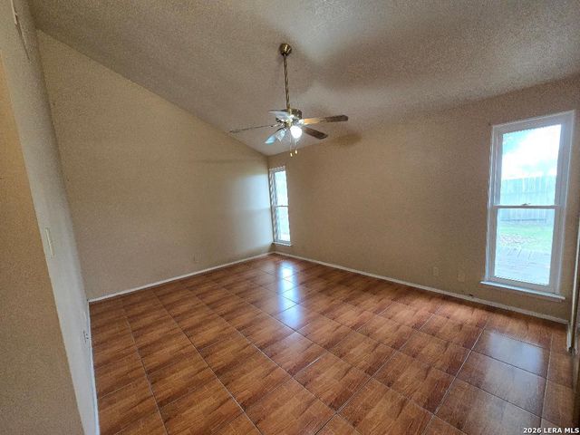 9006 TIMBER PARK ST, San Antonio, TX 78250