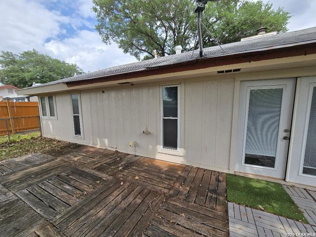 9006 TIMBER PARK ST, San Antonio, TX 78250