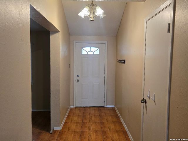 9006 TIMBER PARK ST, San Antonio, TX 78250