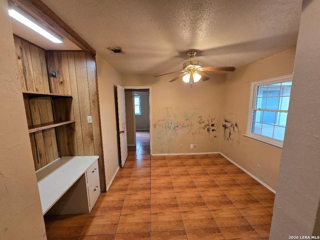 9006 TIMBER PARK ST, San Antonio, TX 78250