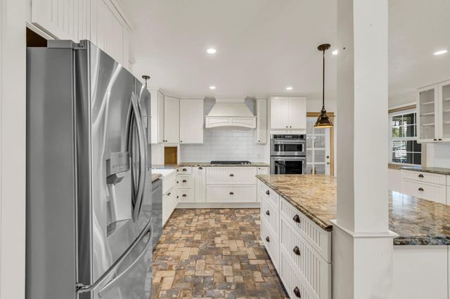 8620 La Paenda Way, Orangevale, CA 95662