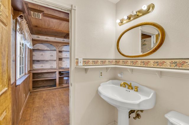 8620 La Paenda Way, Orangevale, CA 95662